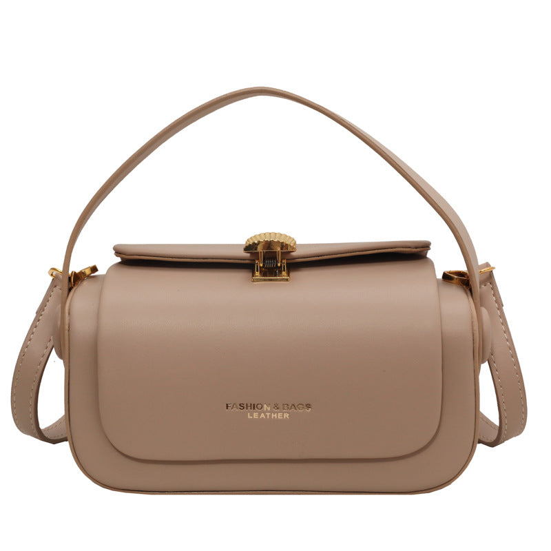 Borsa Donna Nera con Fibbia Dorata — Stile Elegante
